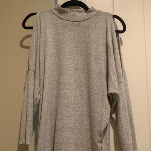 Grey peekaboo shoulder